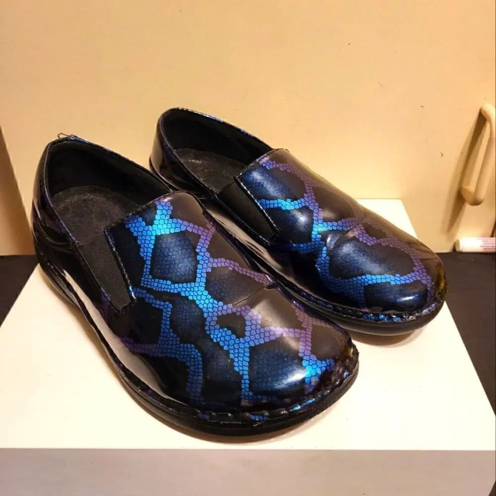 Spring Step Ferrara-Racer Blue Phython Print Patent Clogs sz.7.5 MSRP $100
